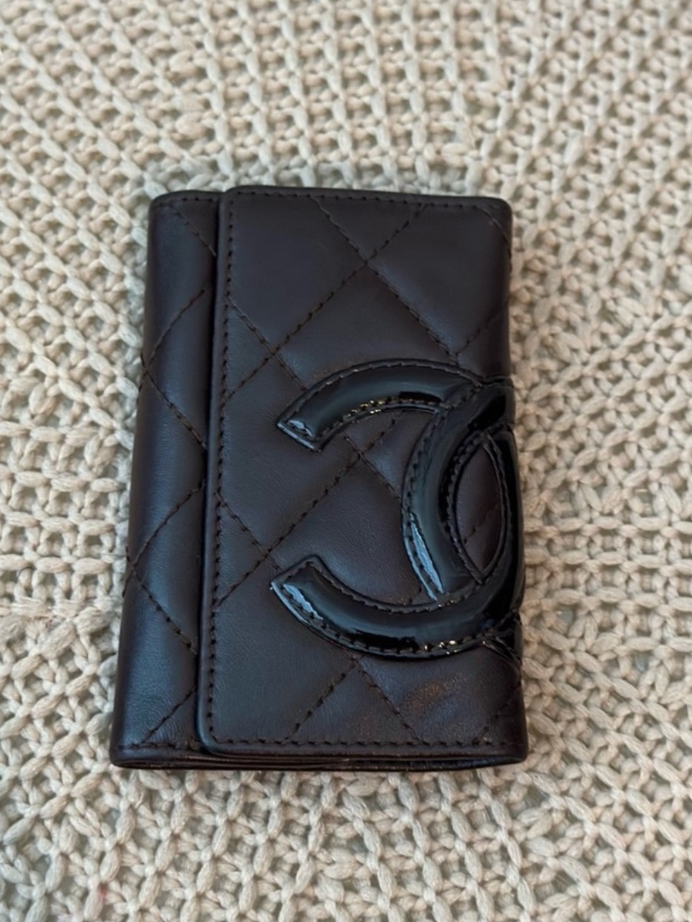 CHANEL Black Quilted Card Case with Patent CC Accent(Key Holder)
